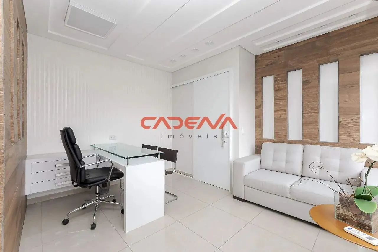 Sala à venda no Batel