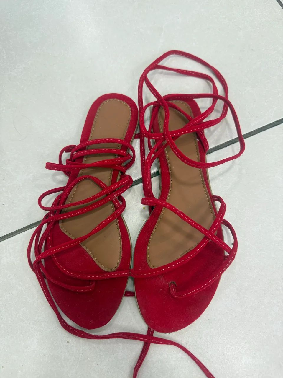 Rasteirinha gladiadora com amarrações na perna tamanho 36, nova, usada apenas para fogos  - Foto 2