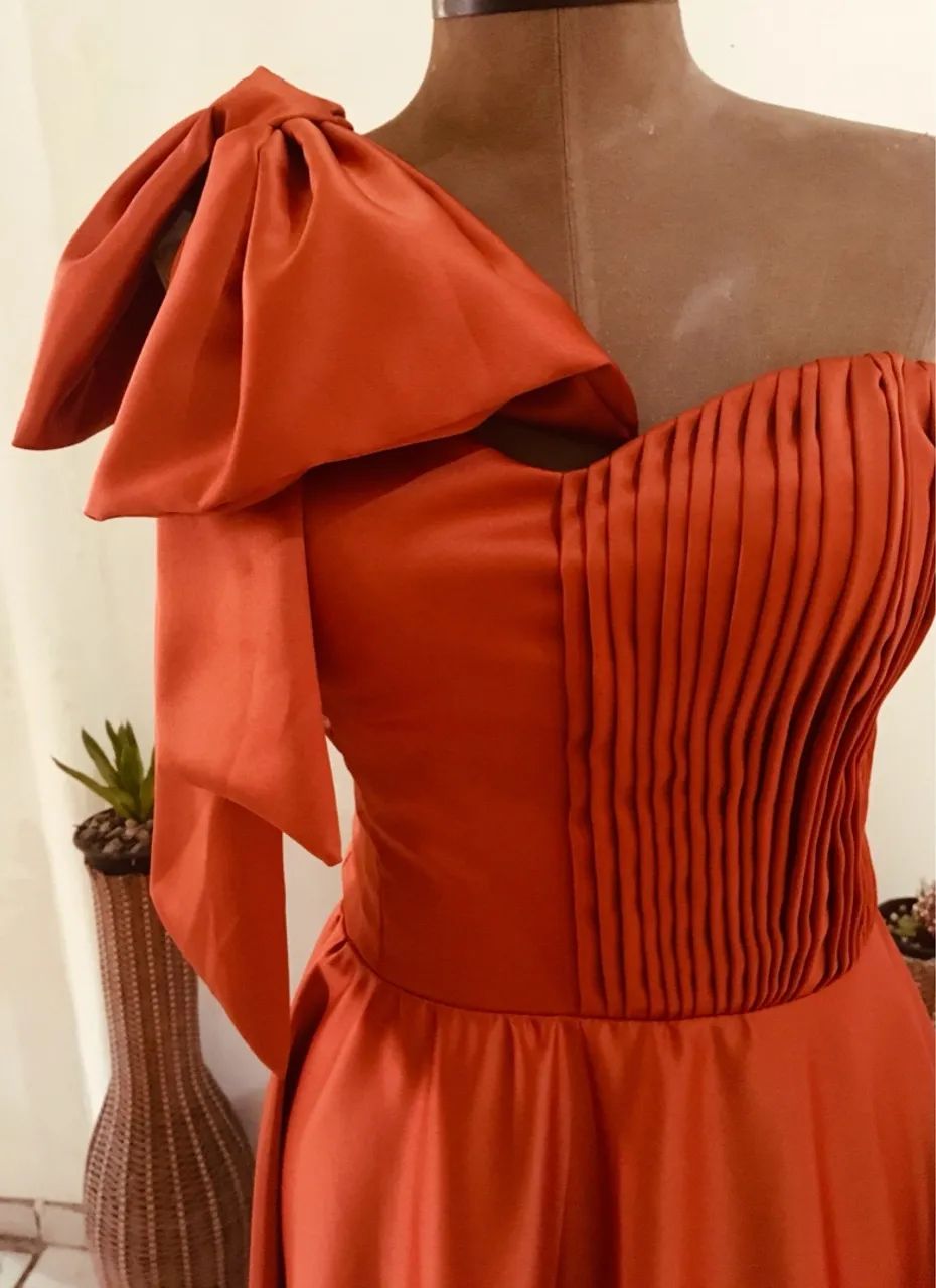 Vestido longo de festa 