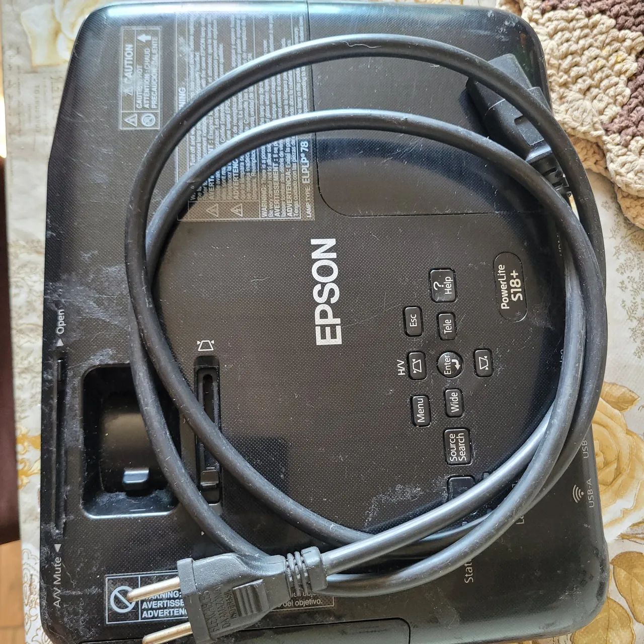 Data show espson h552a s18+