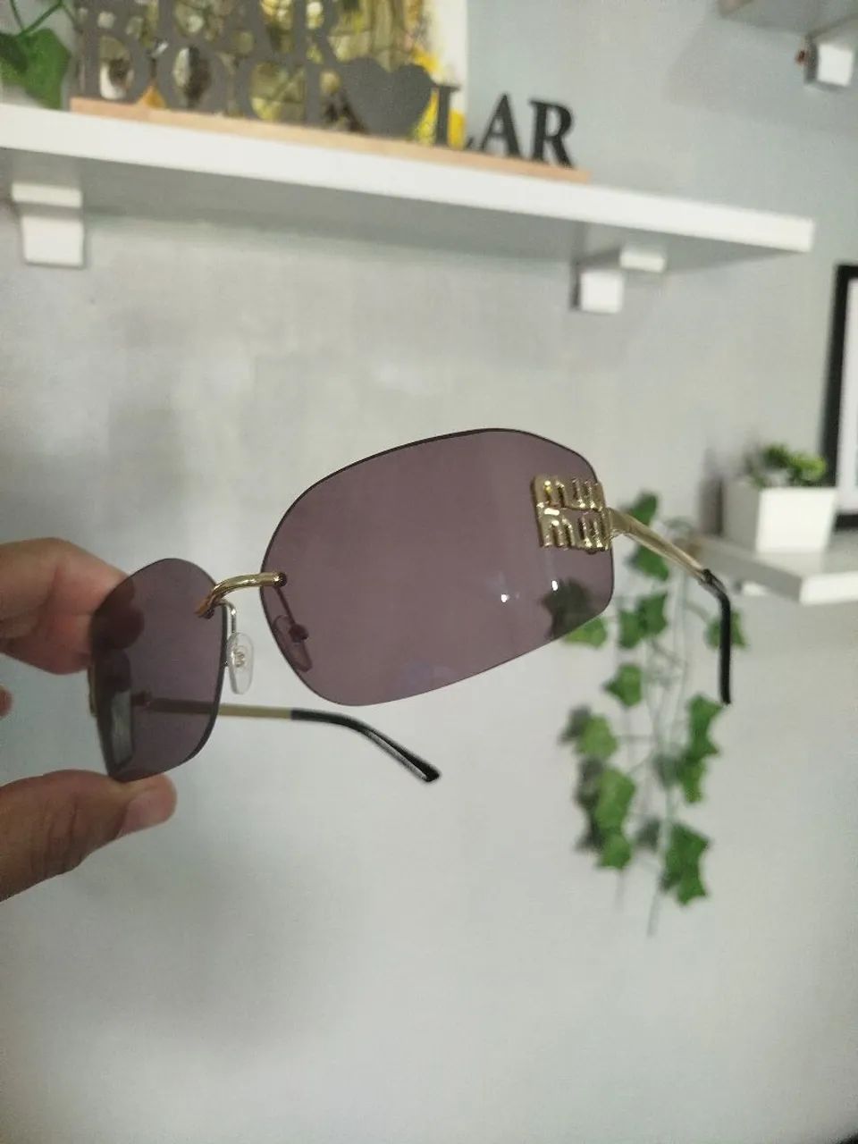 Óculos de Sol Polarizados Miu Miu rosé  - Foto 2