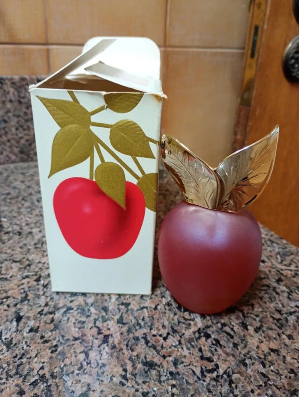 Perfume antigo vintage Avon Régence Royal Apple 
