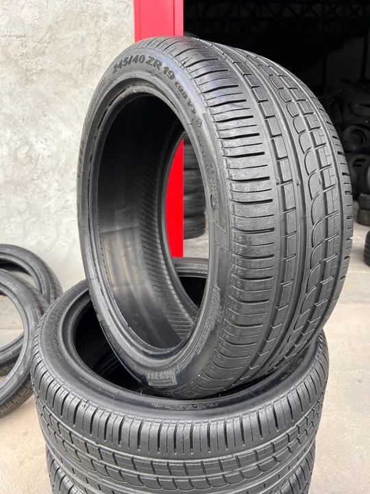 PNEUS ARO 19 - 245/40R19 PIRELLI PZERO