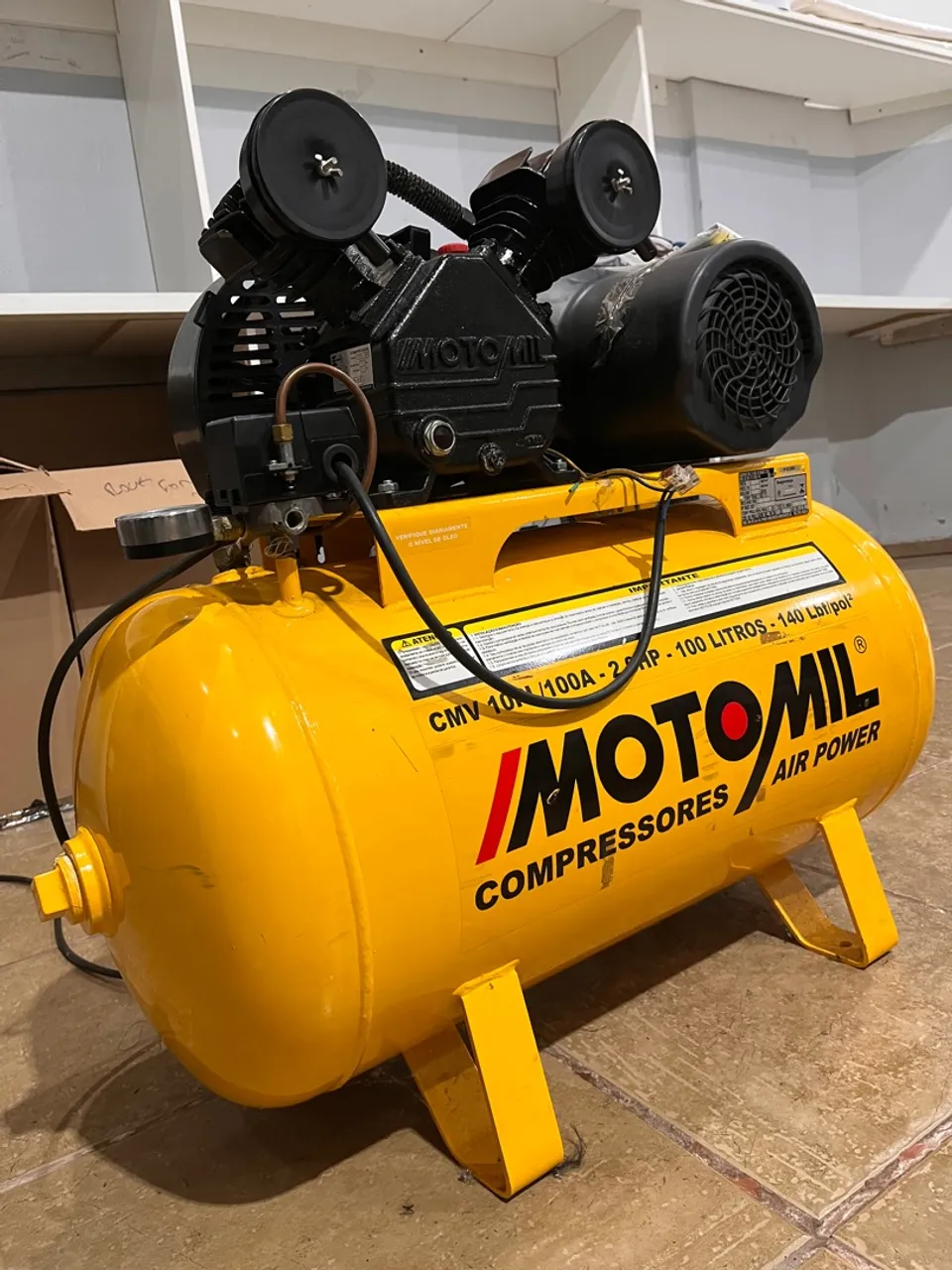 Compressor de Ar 2HP 10 Pés 100L 220V MOTOMIL-0003944