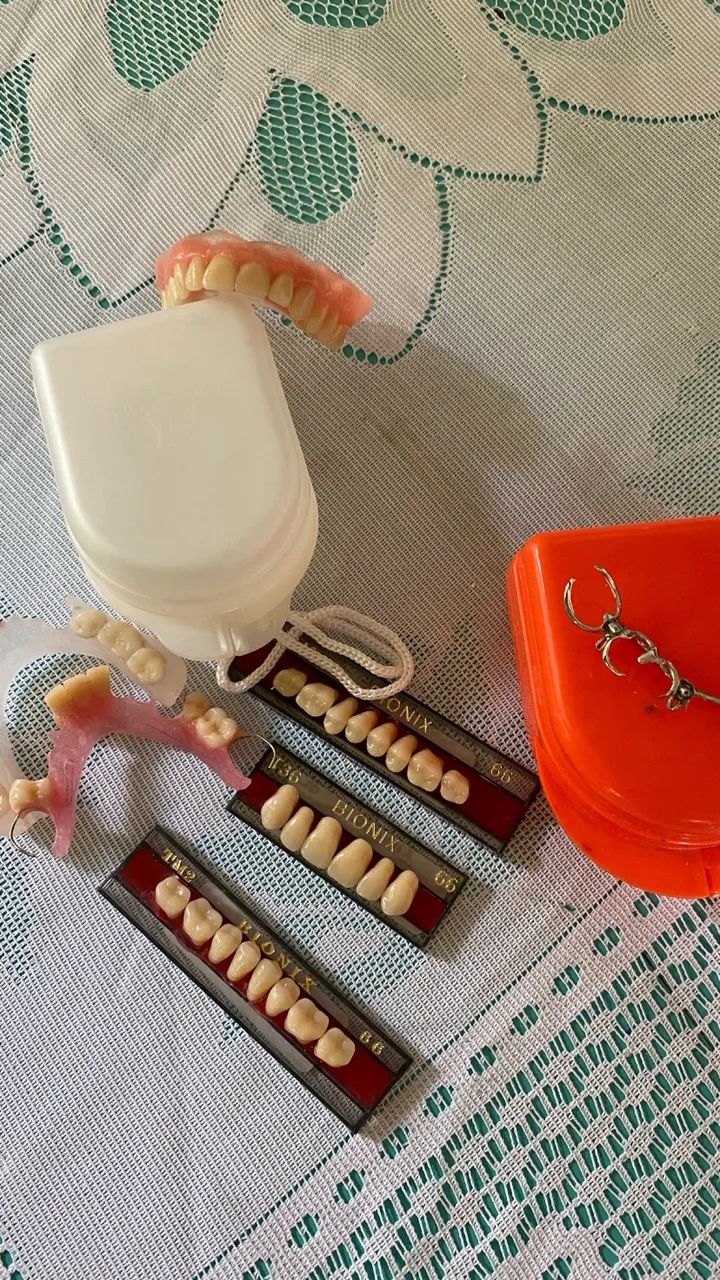Dentadura ponte móvel roach flexit - Foto 3