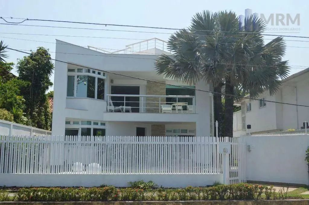 MANSÃO 5 SUITES FRENTE MAR EM ITACOATIARA