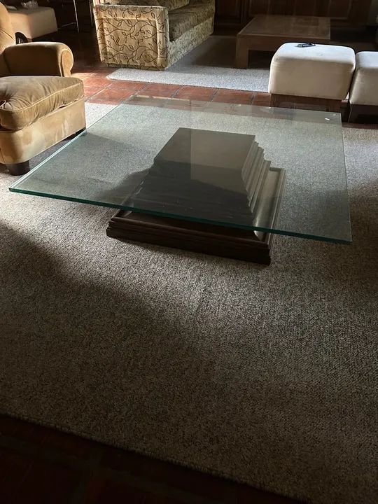 Mesa de centro em vidro e madeira - Foto 2