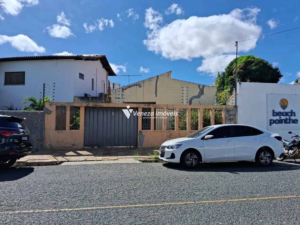 Casa na Rua Angélica para aluguel