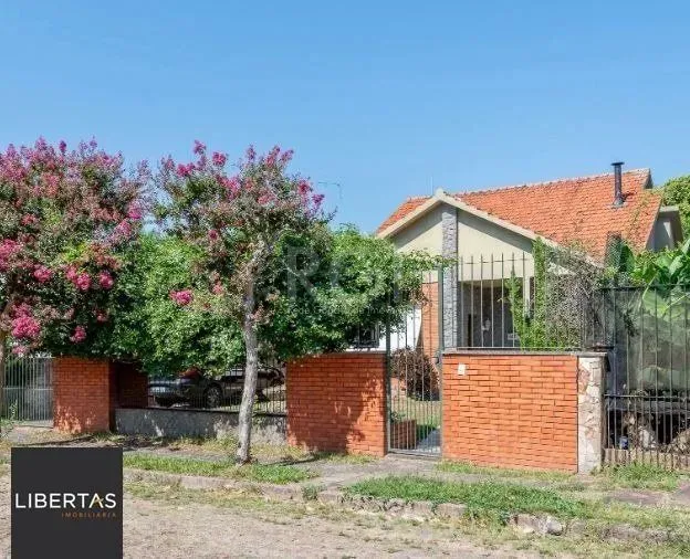 Casa 3 dormitórios à venda Vila Assunção Porto Alegre/RS