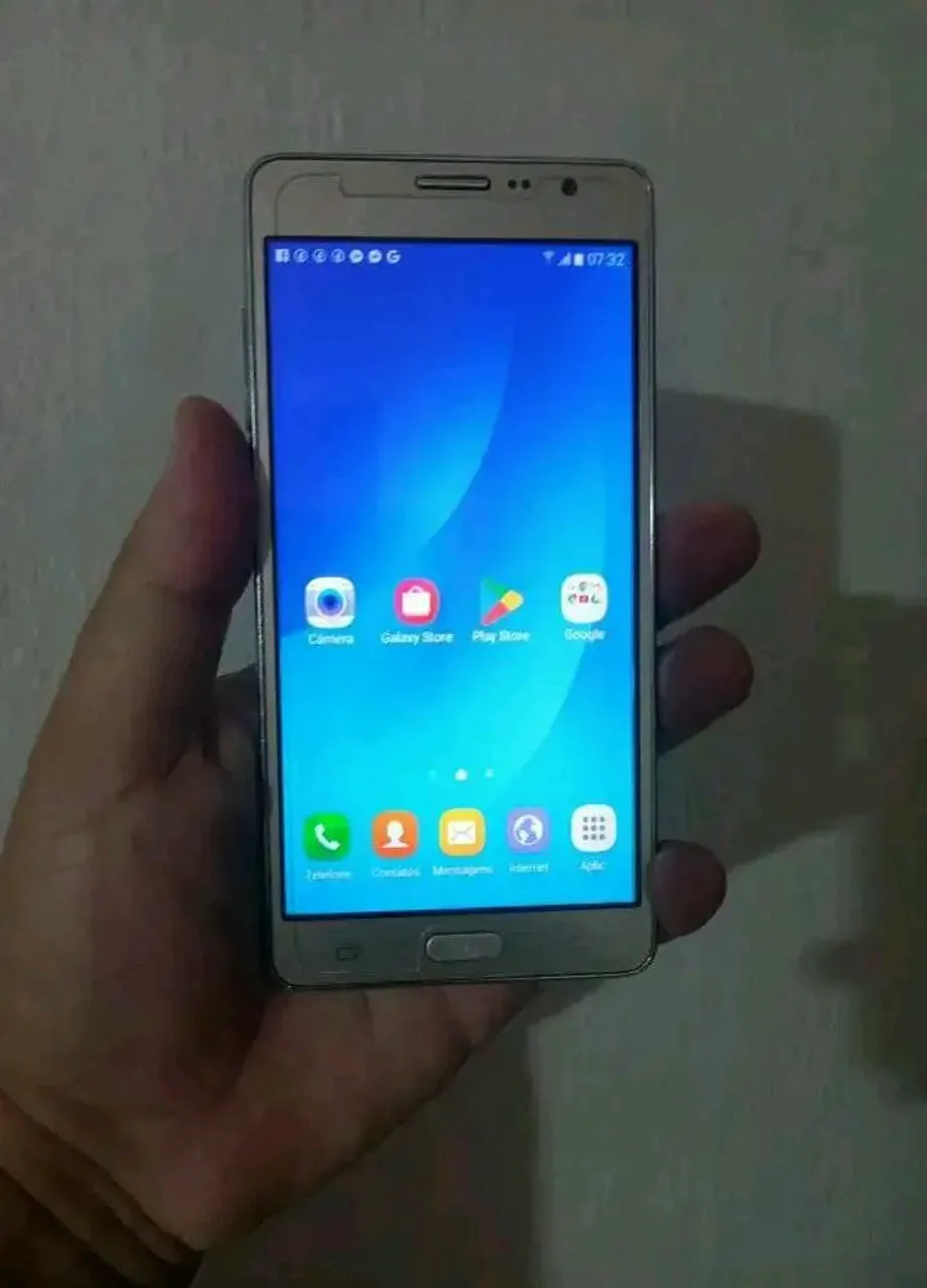 Vendo celular on7 funcionando perfeitamente entrego quebra-galho 16Gb