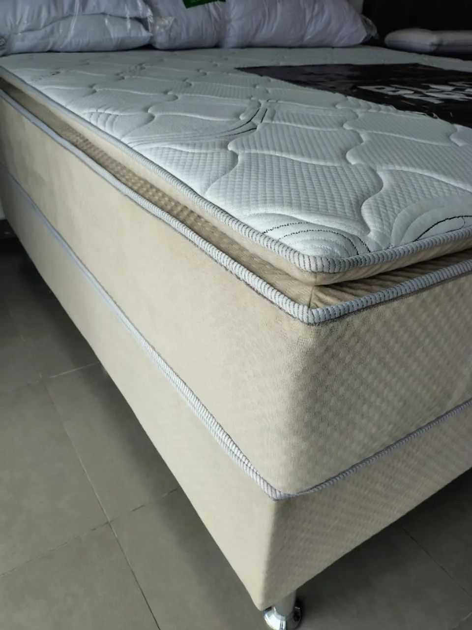 CAMA COM PILLOW TOP SUPER KING  - Foto 2