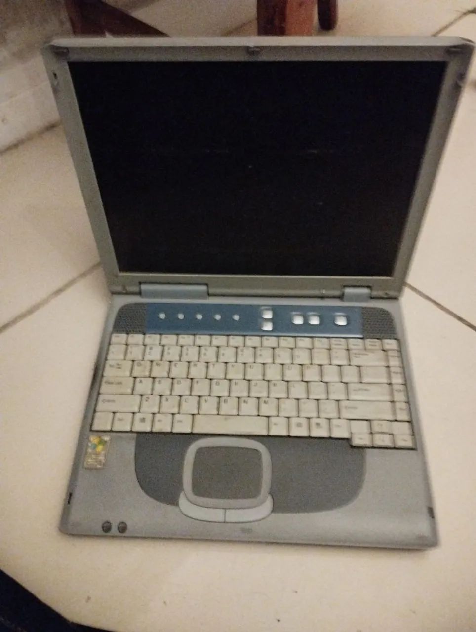 Notebook Itautec -  antigo raridade - Foto 2