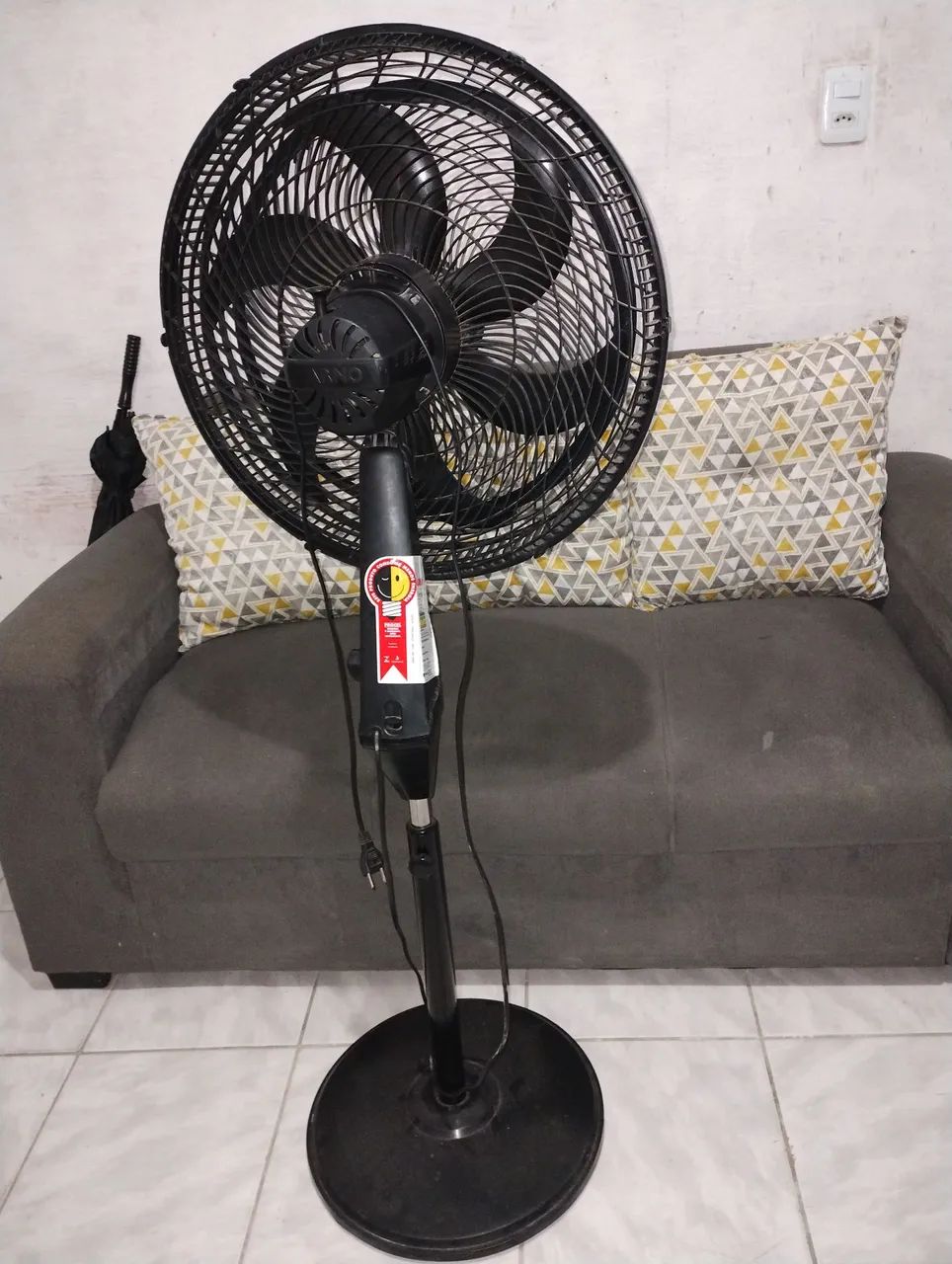 Ventilador Arno 50cm com bases Coluna e mesa  - Foto 4