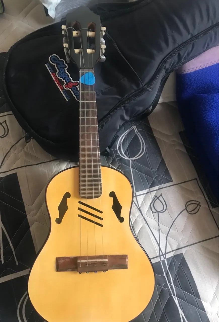 Cavaquinho Elétrico Flat Cortez