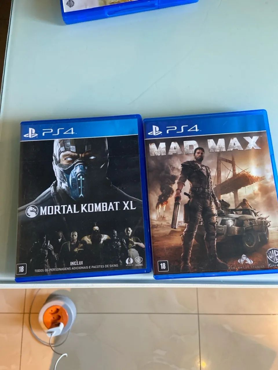 PS4 1 TB +Mortal Kombat XL e Mad Max - Foto 3