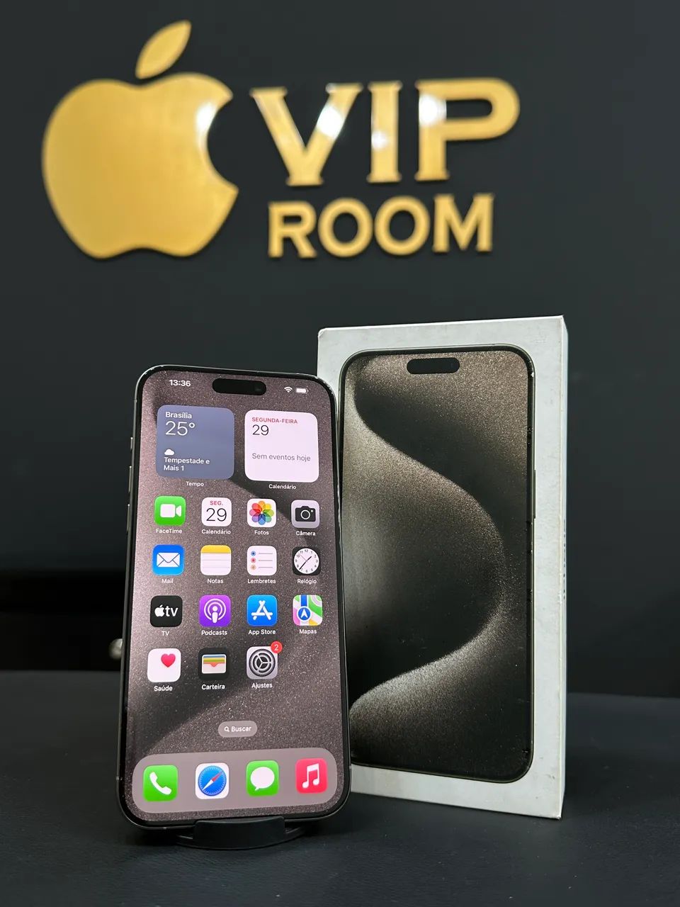 iPhone 15 Pro Max 256gb natural semi novo em perfeito estado
