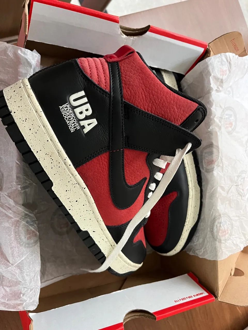 Nike Dunk High x Undercover - Vermelho e Preto - Foto 2