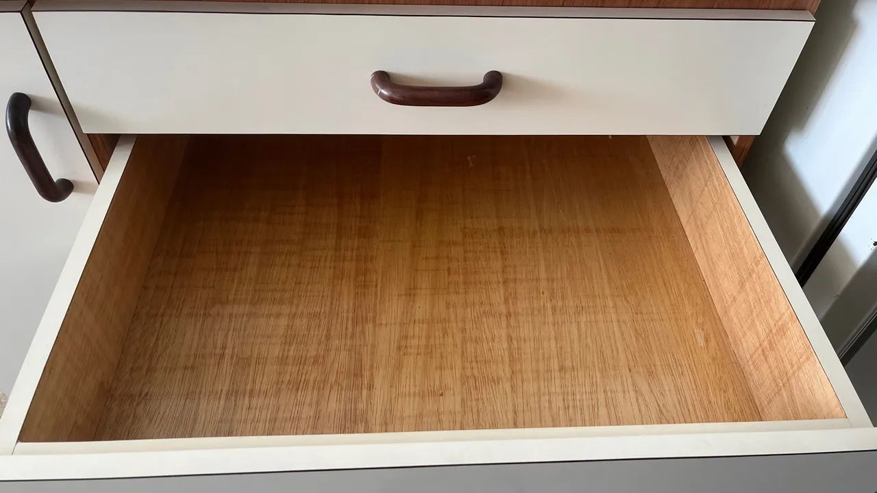 Armário de cozinha bege 2 gavetas 2 portas  - Foto 4
