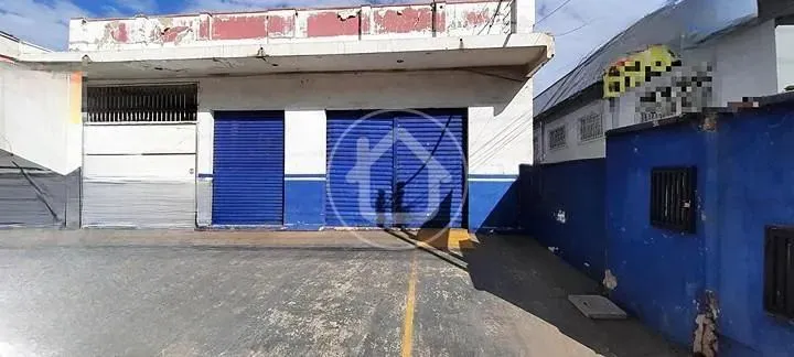 SALÃO COMERCIAL PISO, SUB-SOLO E SALAS