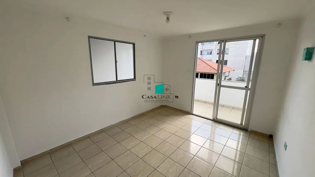 Aluga-se Apartamento 2 Quartos s/ Vaga de Garagem no Jockey de Itaparica