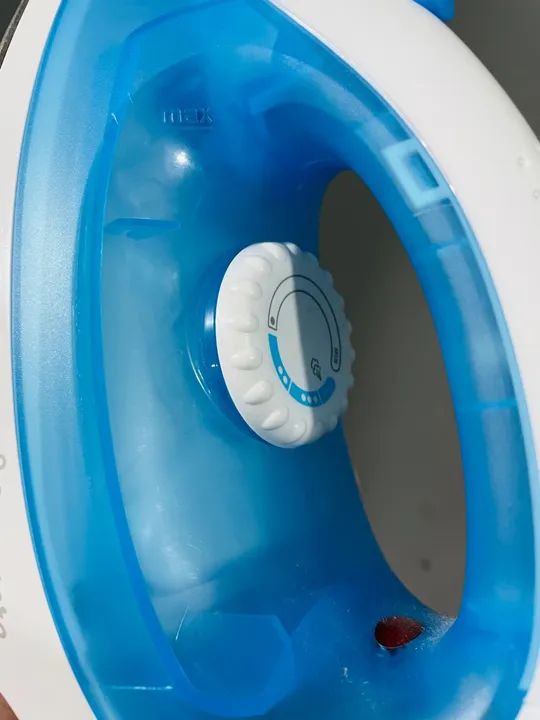 FERRO DE PASSAR ROUPA A VAPOR E A SECO - Foto 2