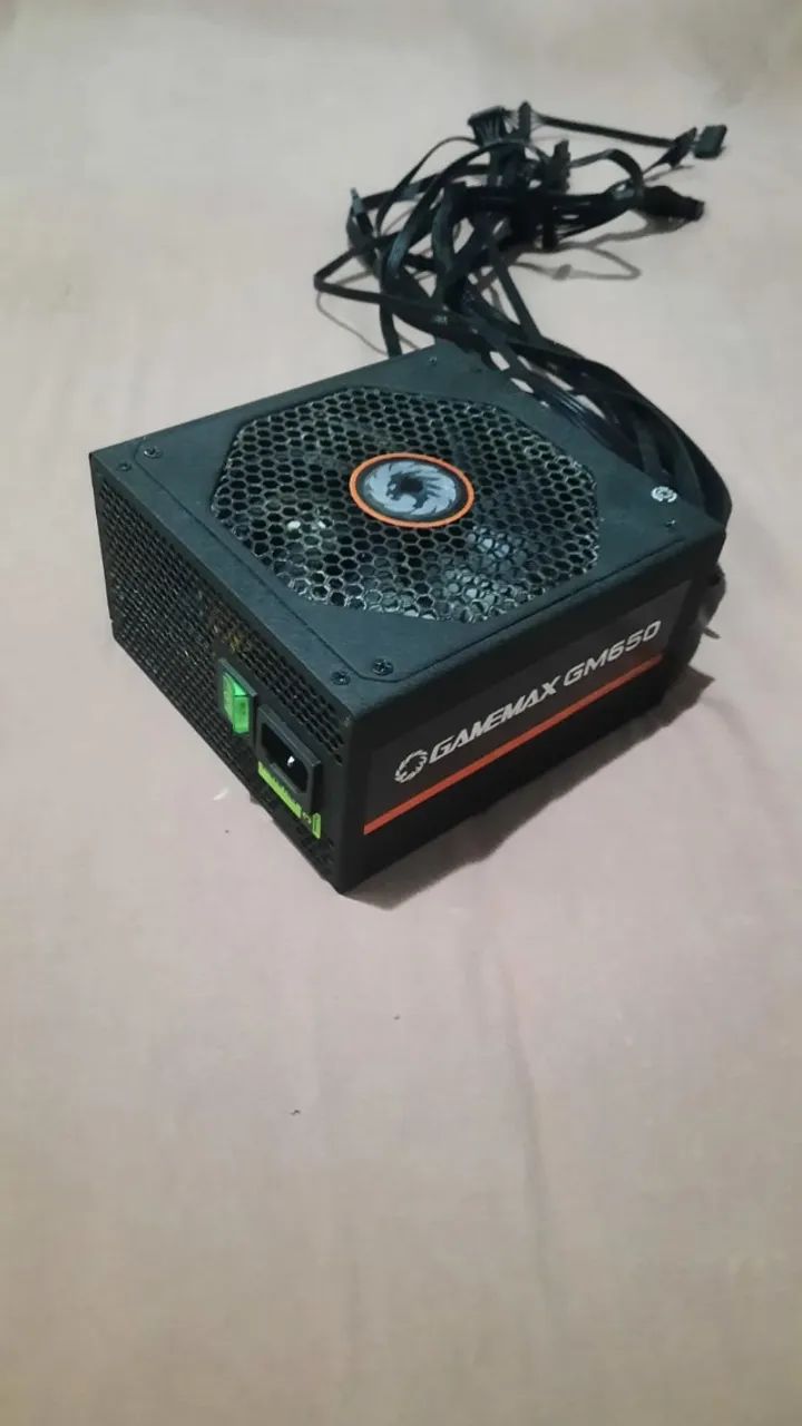 Fonte de Alimentação Gamemax 650w GM650 - Foto 4