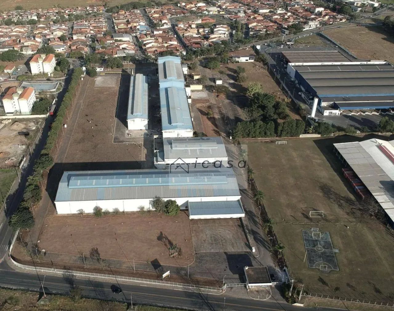 Galpão, 14226 m² A.c e 60.000,00 m2 A.t -Frente Km128 Dutra - Caçapava/SP