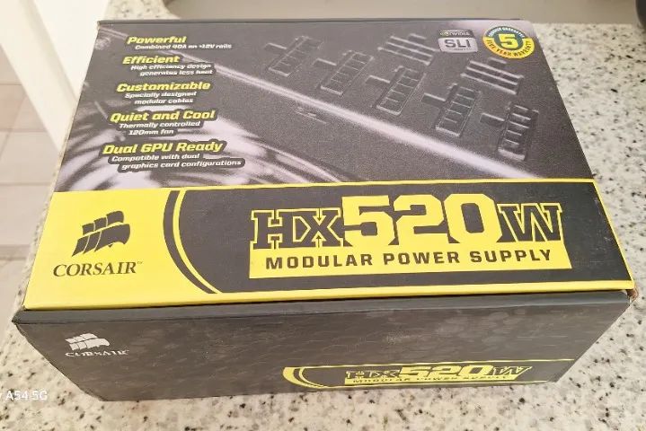 Fonte Corsair HX520W - Foto 4