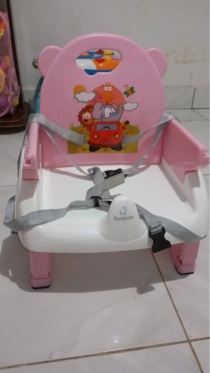 Cadeira Infantil Portátil Rosa com Cinto de Segurança