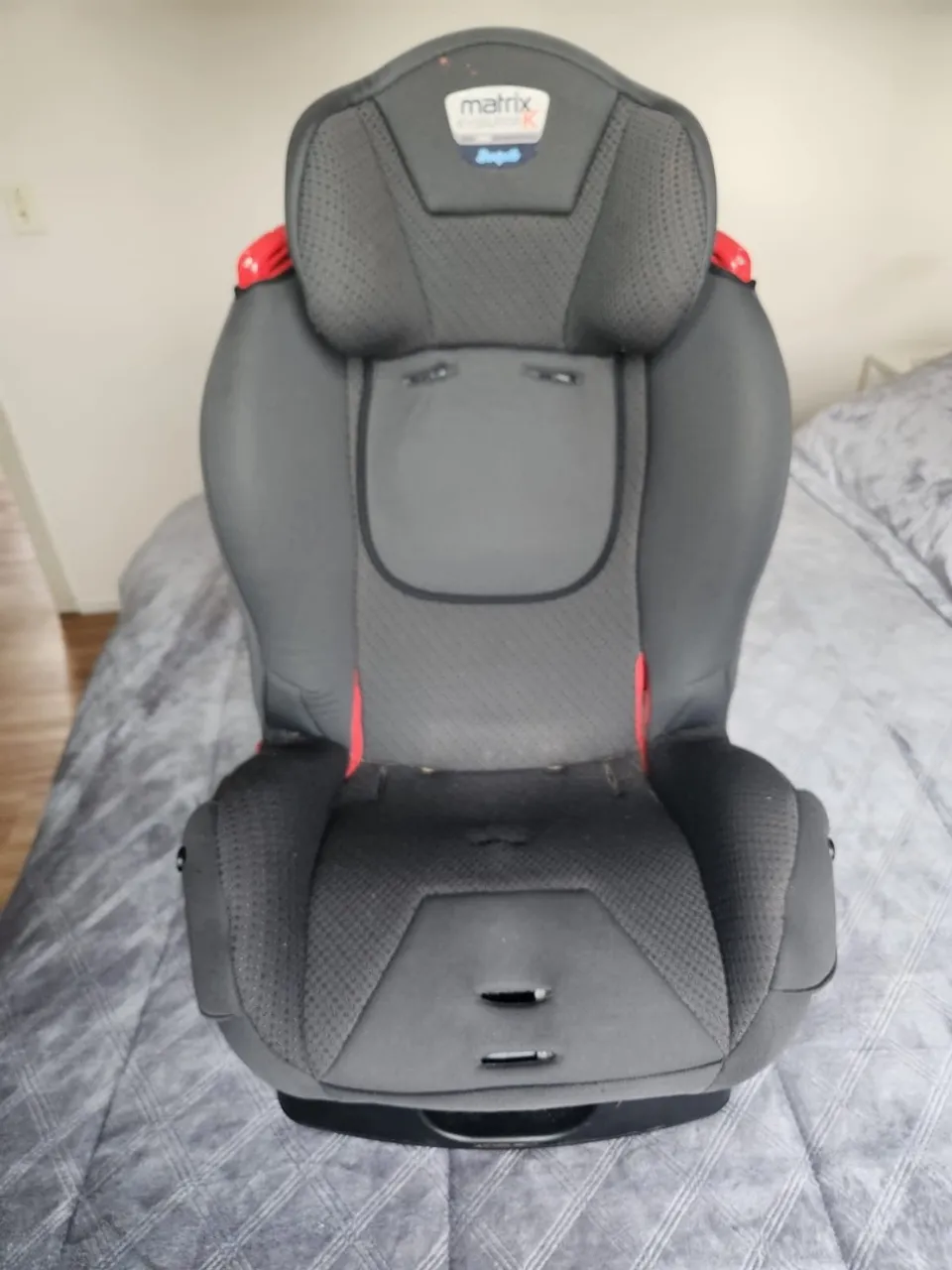 Cadeirinha Burigotto Matrix Evolution K - Conforto e Segurança para Seu Filho por R$ 450!
