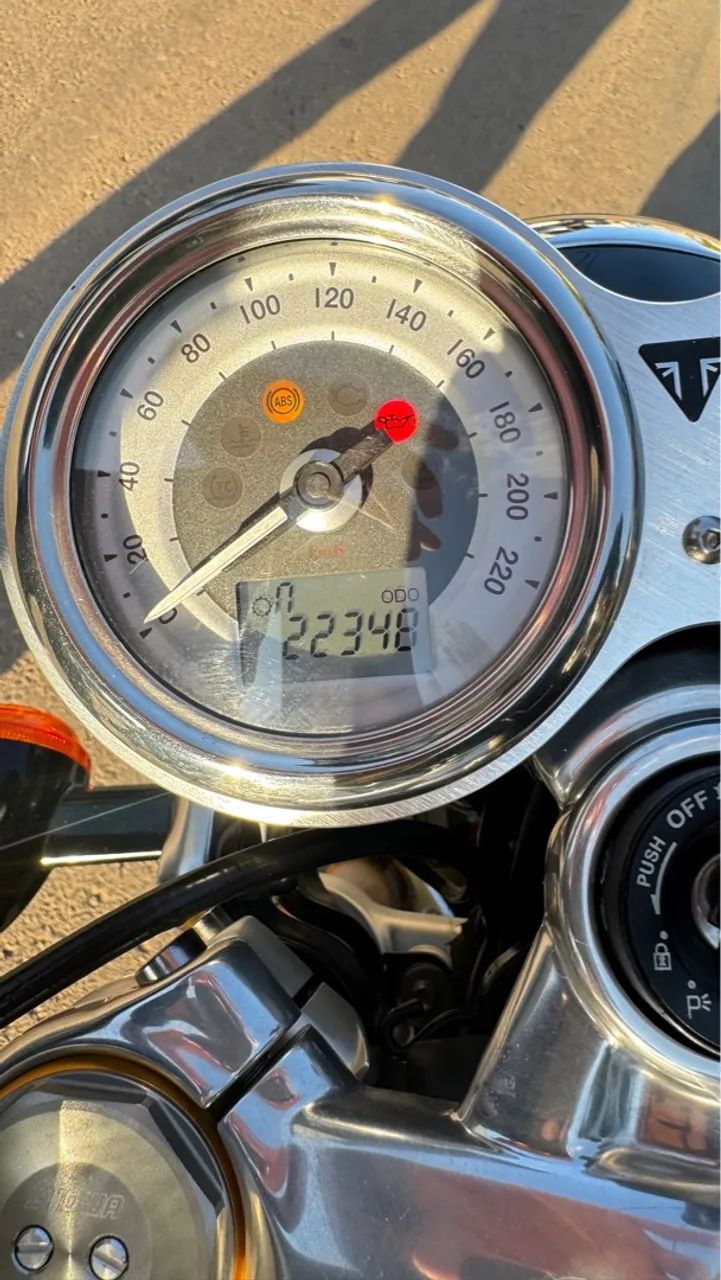 Triumph Thruxton R 1200 - Foto 7