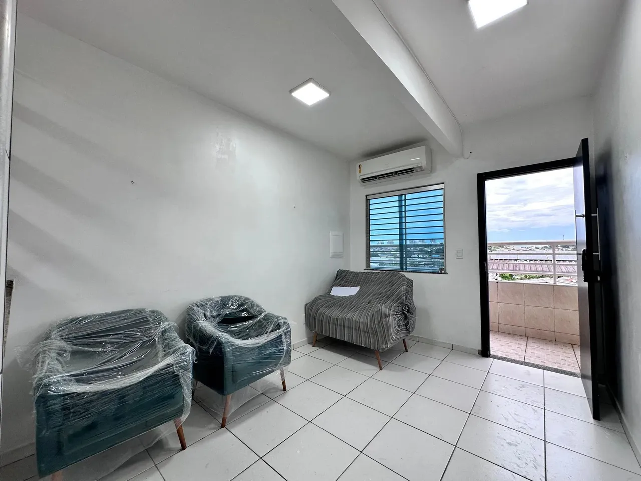 Apartamento semi mobiliado com 2 quartos para locação no alvorada 2