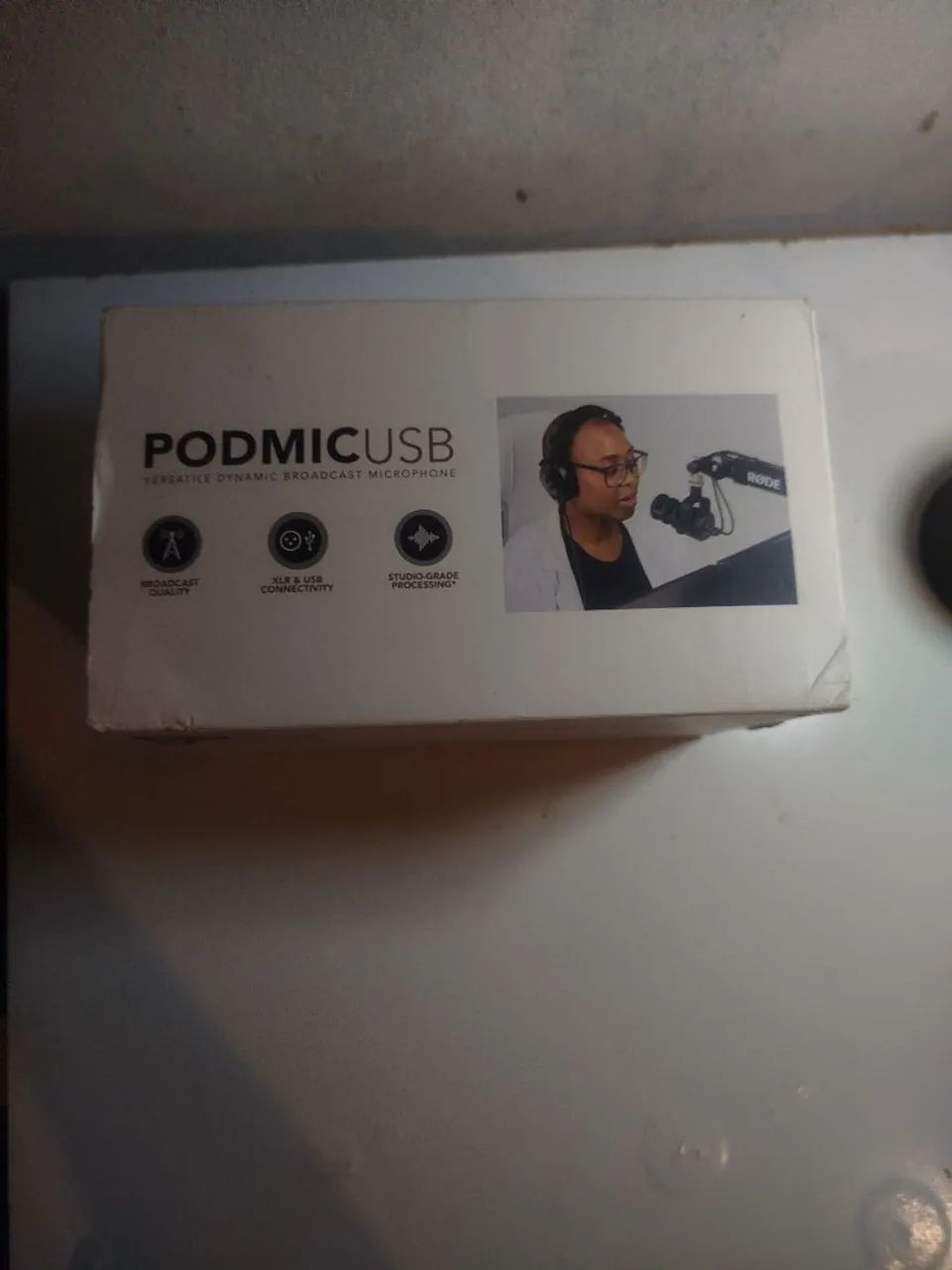 Microfone Rode PodMic USB - Original e Completo na Caixa - Foto 4