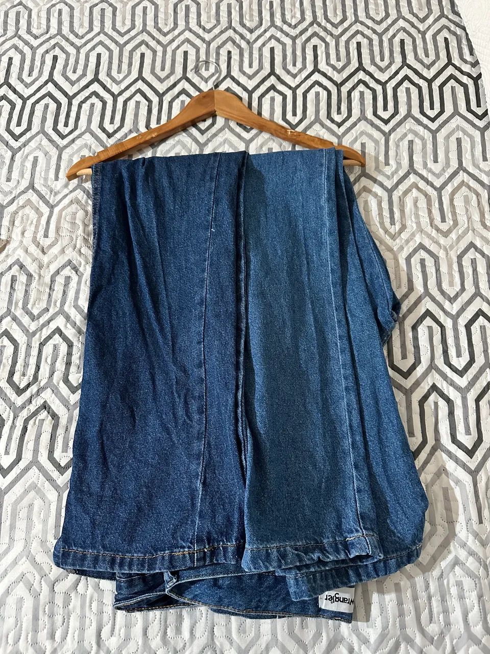 Par de Calças WRANGLER - tam 42 