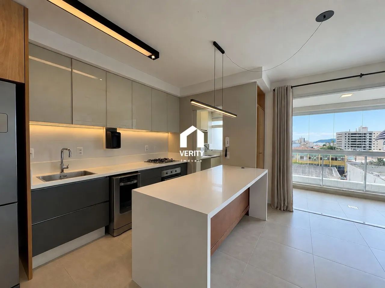 Apartamento 3 Quartos com Suíte, 3 Vagas e Sacada com Churrasqueira no Canto - Foto 2