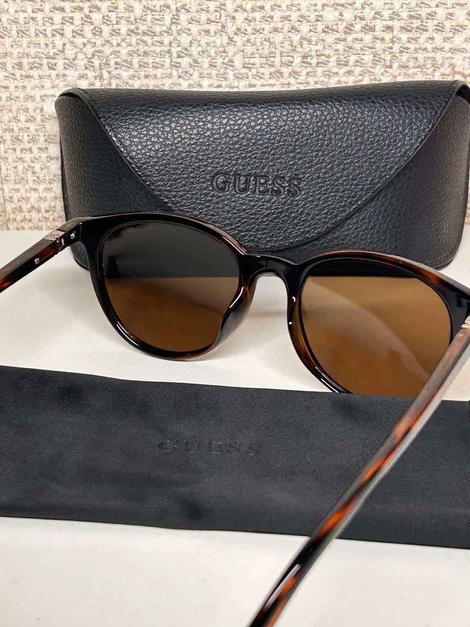 ÓCULOS GUESS NOVO - Foto 2
