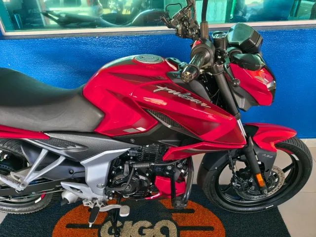 BAJAJ PULSAR N150 2026 - Foto 3