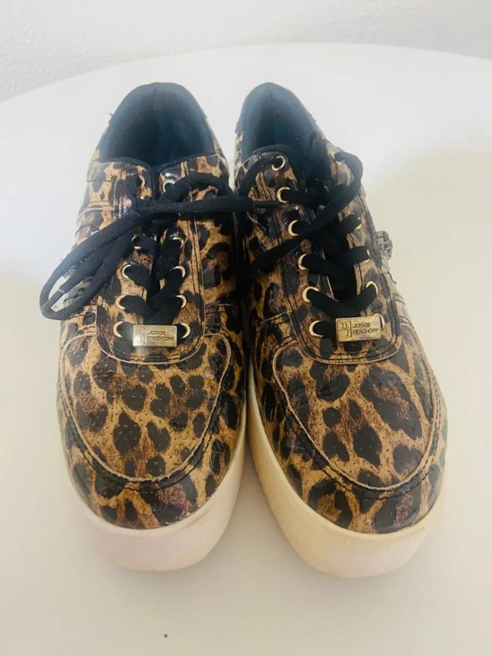 Tênis marca Jorge Bischoff 37