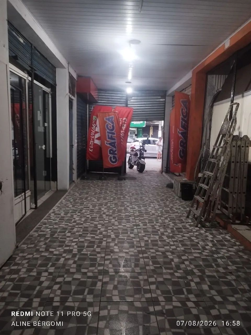 Vendo galeria com 6 lojas 1 kitnet e espaço bem amplo - Foto 3