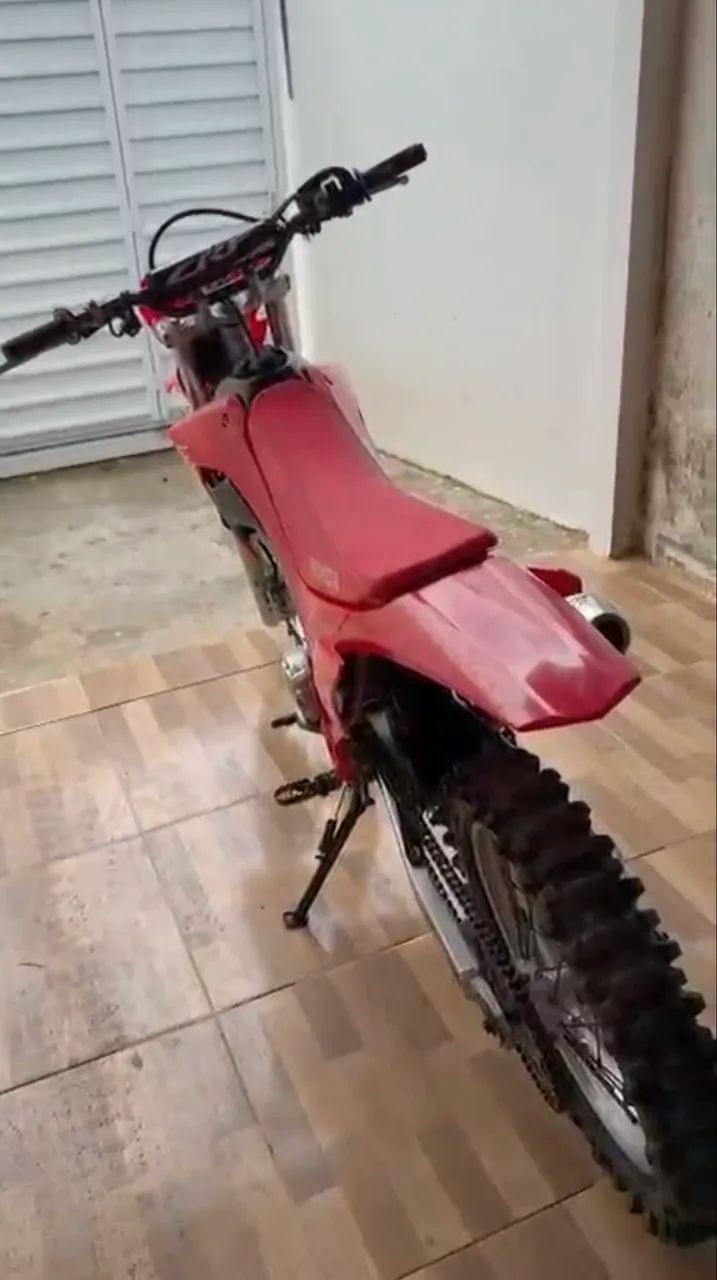 CRF 2025 250Cc moto extra  - Foto 2