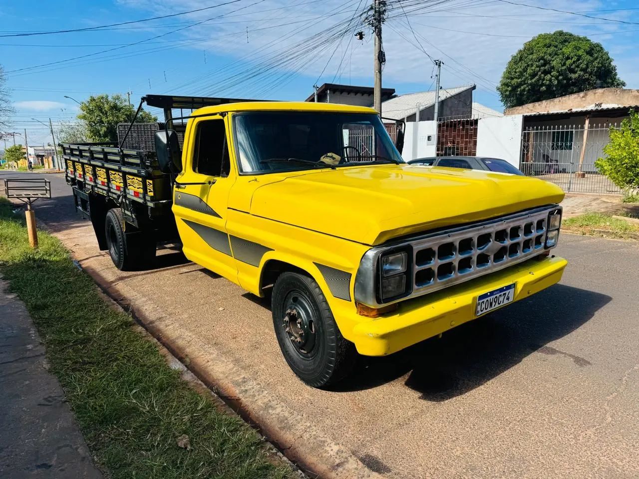 F4000