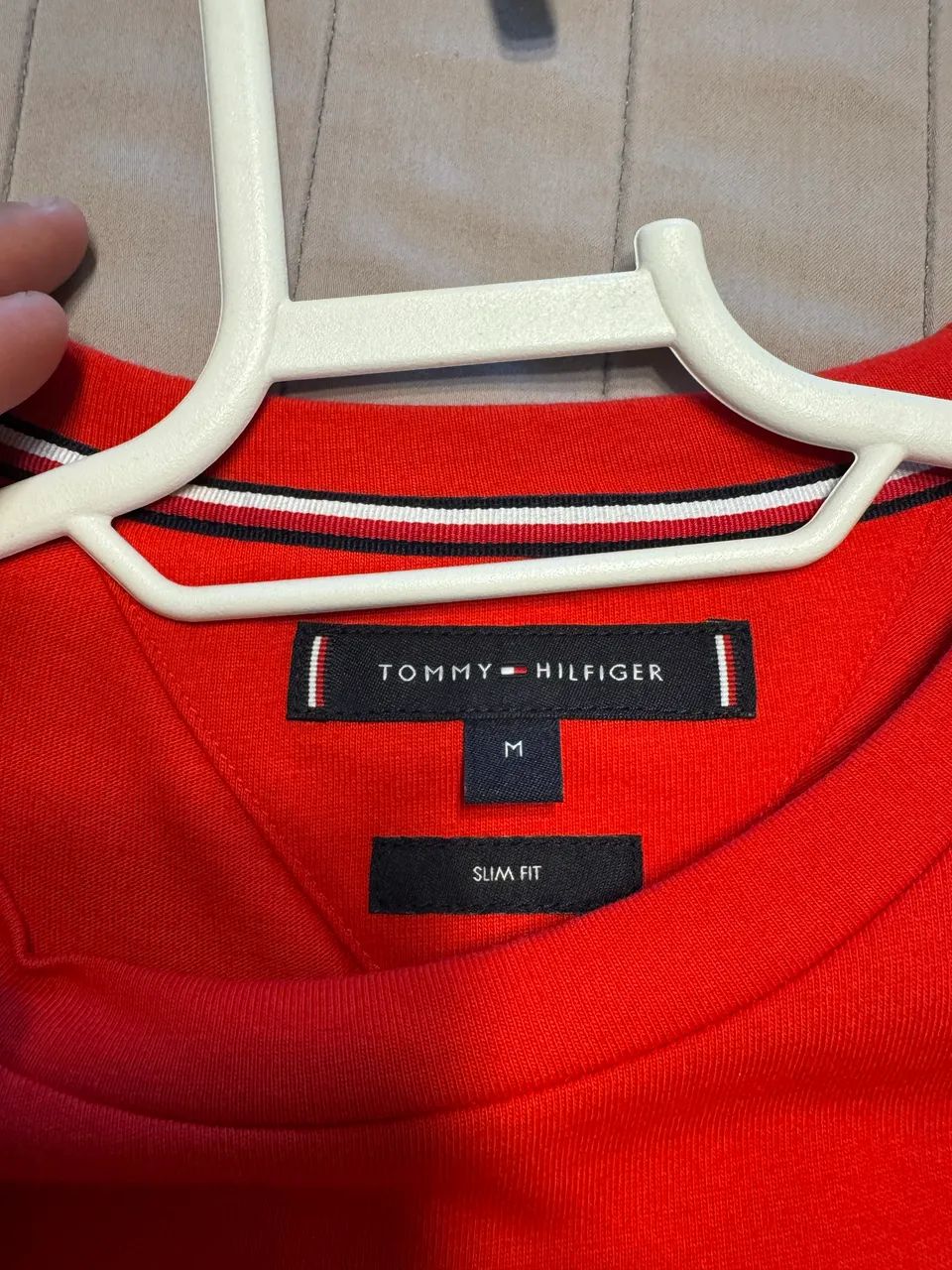 Camiseta Tommy Hilfiger original 3x usada  - Foto 3