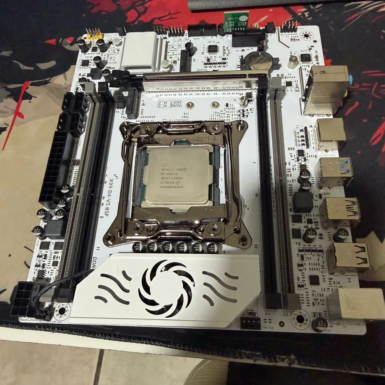 VENDO KIT XEON, PROCESSADOR XEON E5-2680 JUNTO COM A PLACA MÃE SOYO XEON X99 D4 - Foto 2