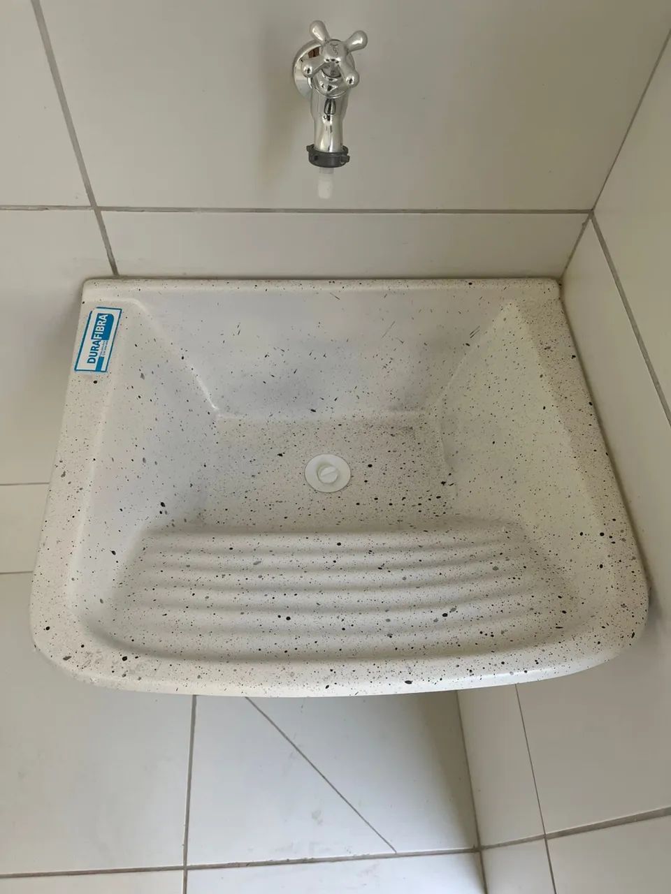 Bancadas e tanque