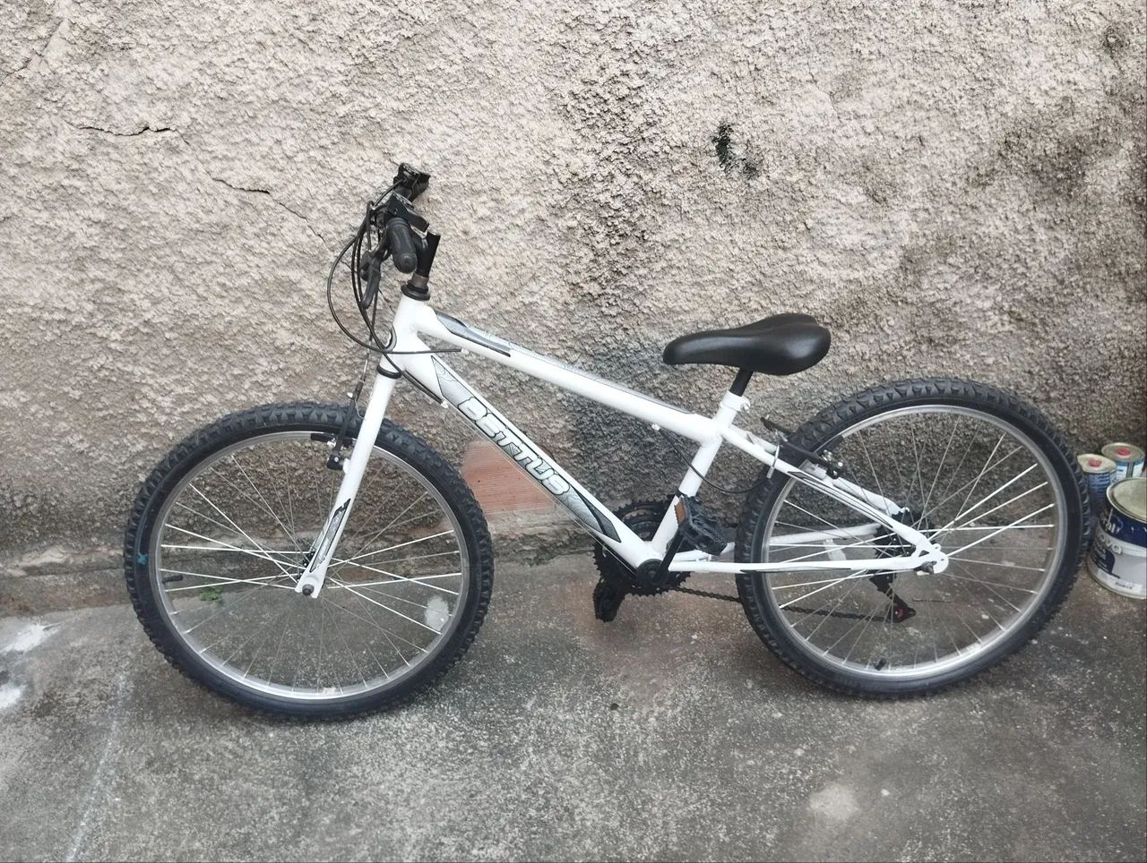 Bicicleta Bettus modelo Urban aro 24 semi-nova