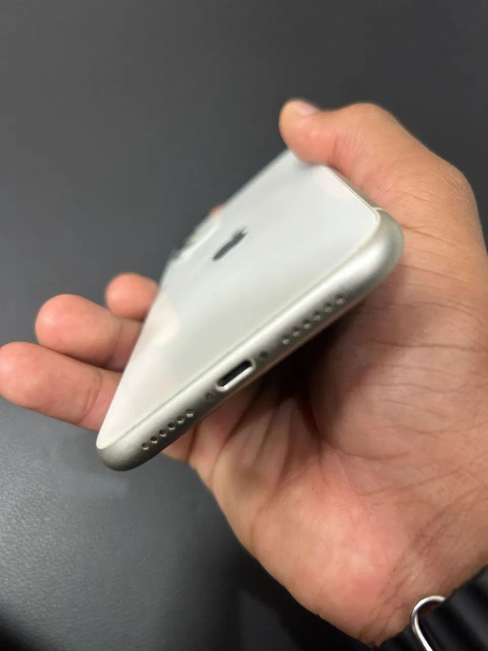 iPhone 11 branco  64GB IMPECÁVEL  - Foto 4