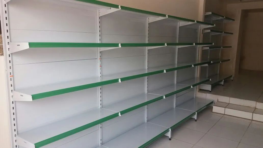Gôndolas pra comércio novas em até 10x sem juros  - Foto 2