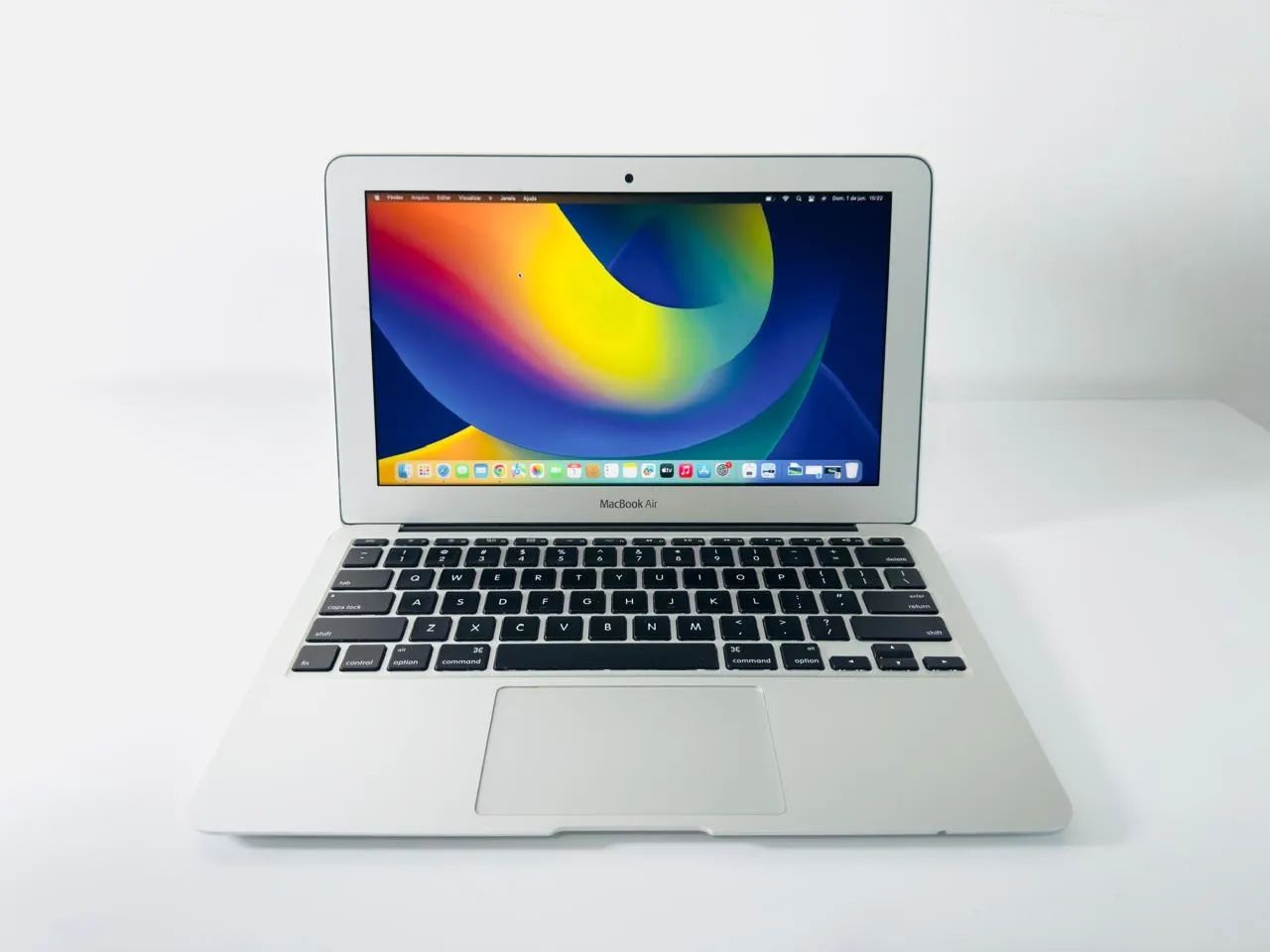 MACBOOK AIR 2013-Intel core I7-SSD 500GB-8GB Ram-Tela 11.6
