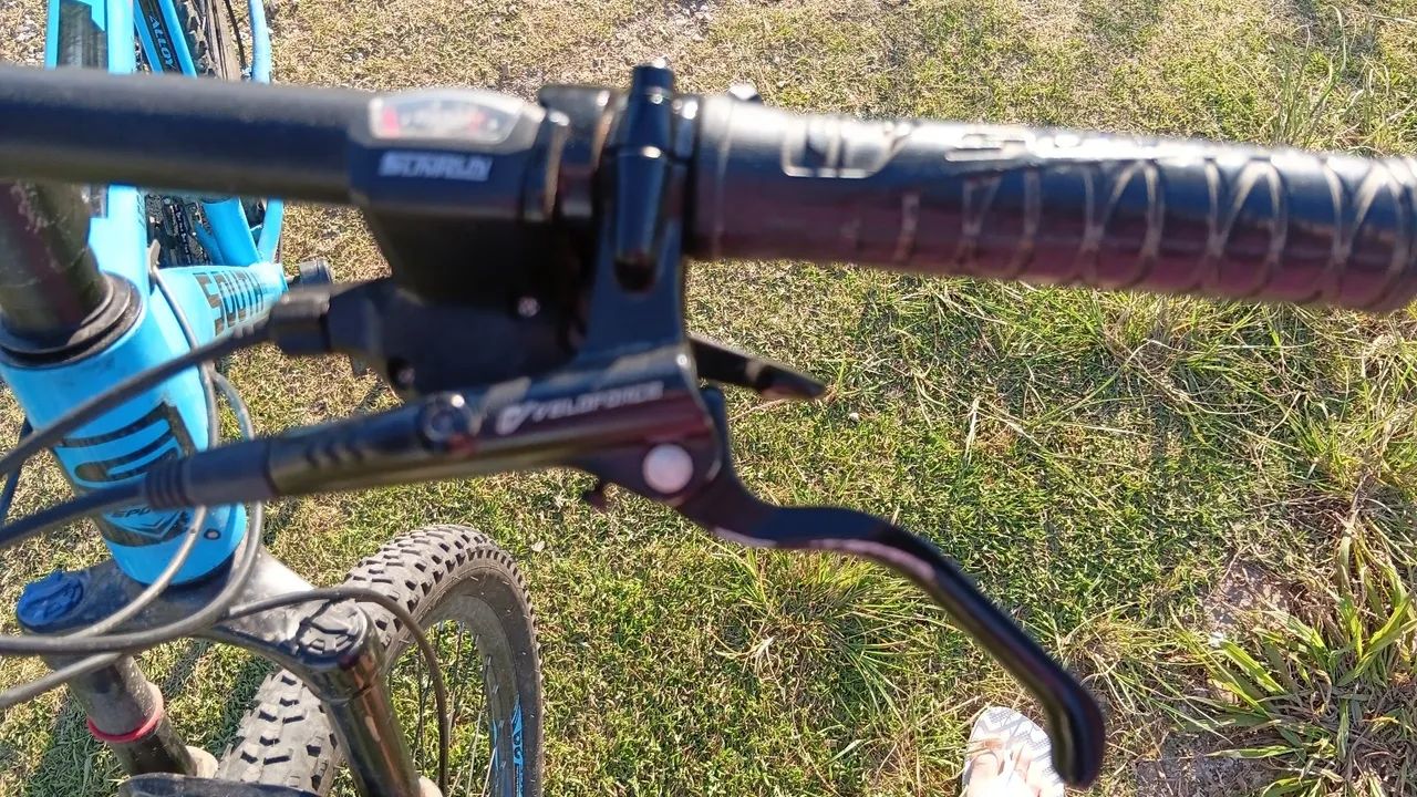 Bicicleta aro 29 - Foto 4