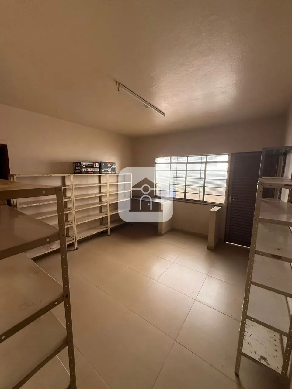 CASA COMERCIAL PARA LOCAÇÃO EM AVENIDA BAIRRO CENTRO - Foto 5